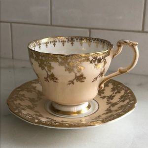 Stunning antique Paragon tea cup and saucer